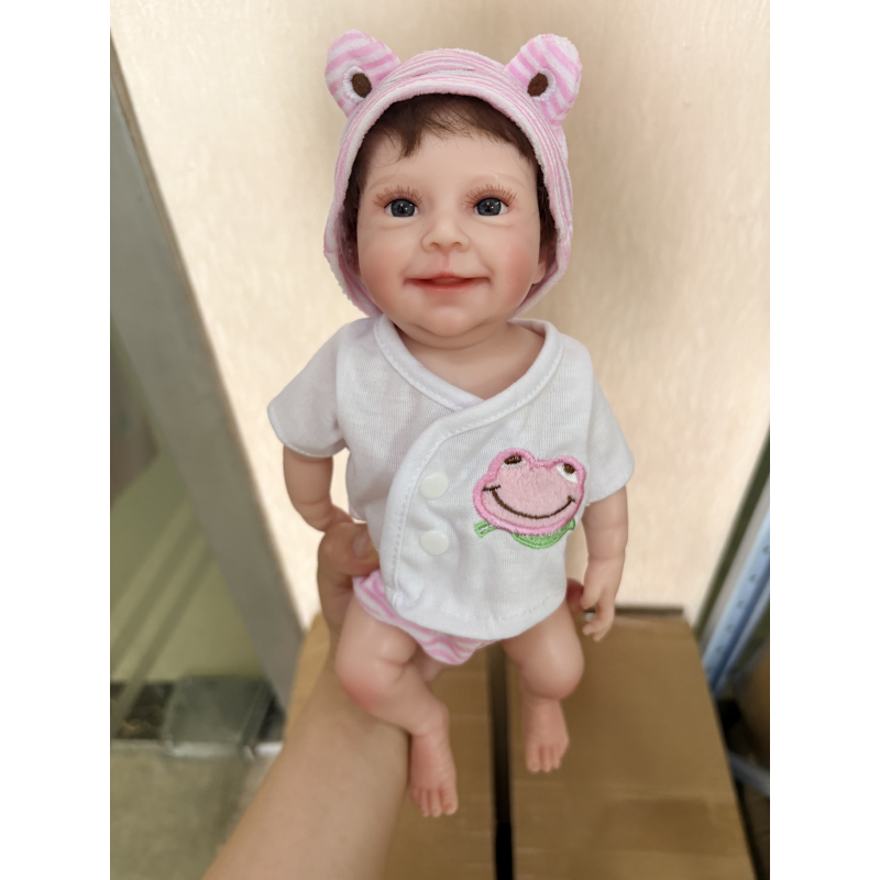 دمية سيباستيان المولودة حديثًا - مراجعة Kids Toys John Lewis وسعره