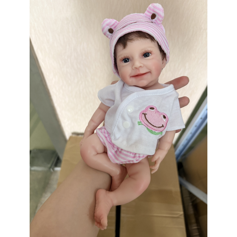 دمية سيباستيان المولودة حديثًا - مراجعة Kids Toys John Lewis وسعره